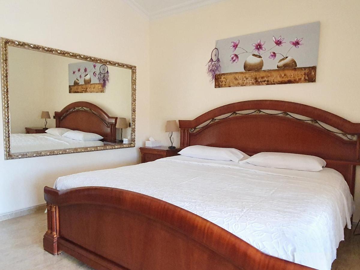 Villa Tres Palmeras En Alfaz Del Pi , Albir, Benidorm ラルファス・デル・ピ エクステリア 写真