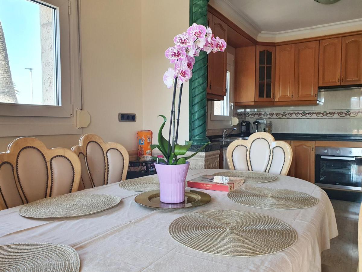Villa Tres Palmeras En Alfaz Del Pi , Albir, Benidorm ラルファス・デル・ピ エクステリア 写真